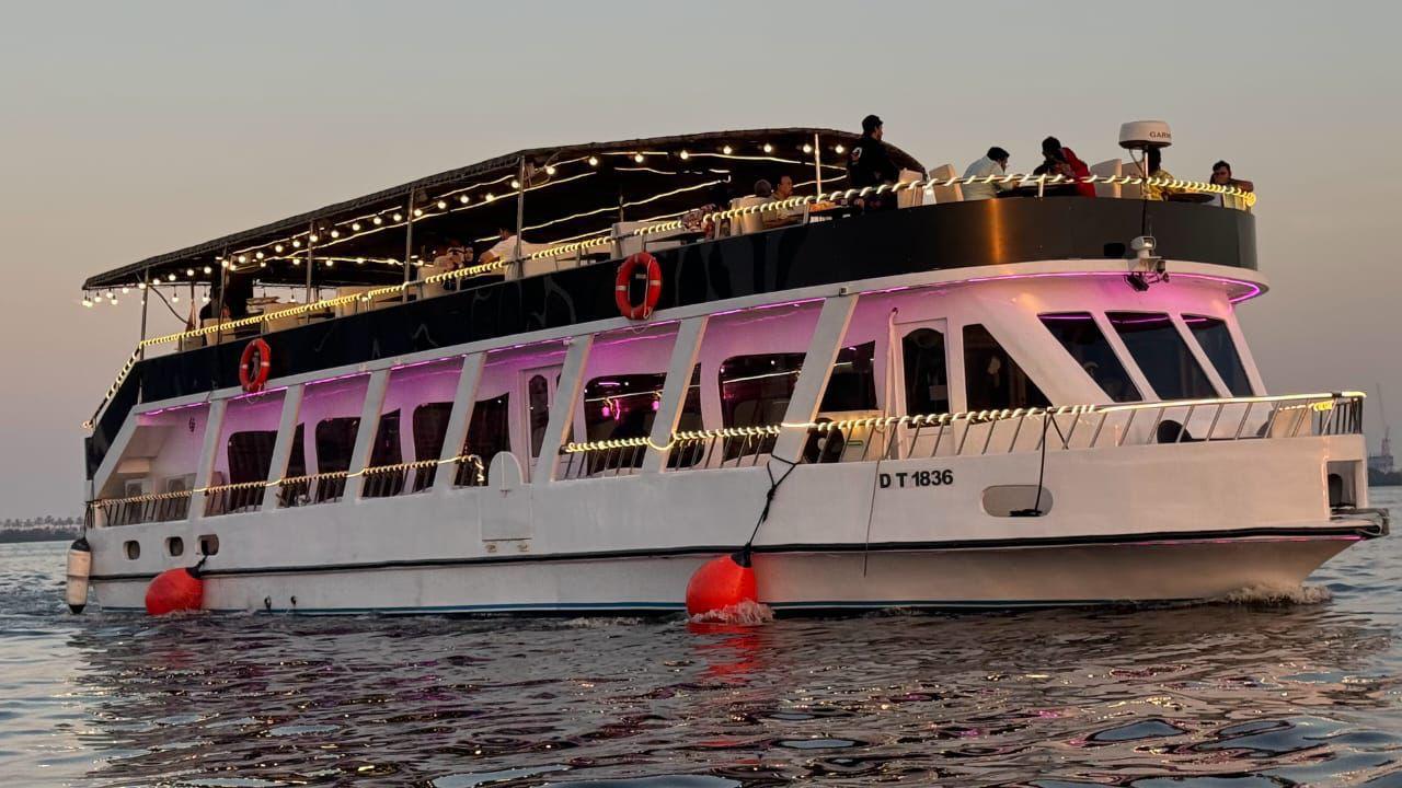 New Year Dubai Water Cruise - Image 2